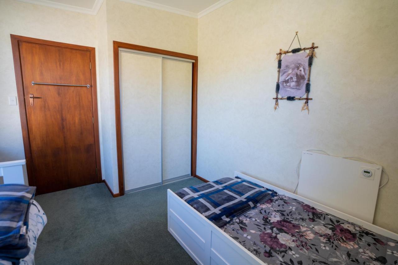Dee'S On Bligh - Te Anau Holiday Home Екстериор снимка