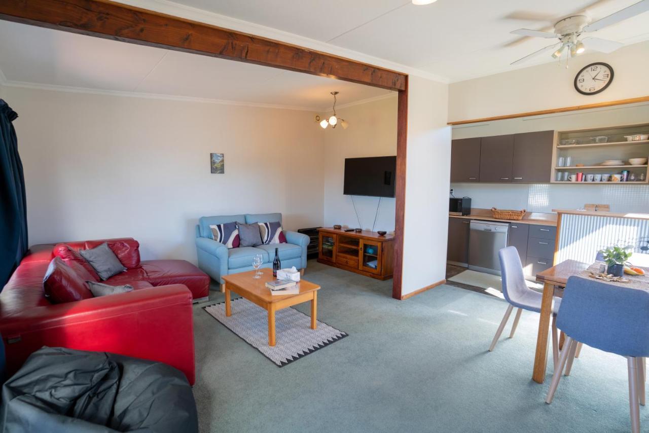 Dee'S On Bligh - Te Anau Holiday Home Екстериор снимка